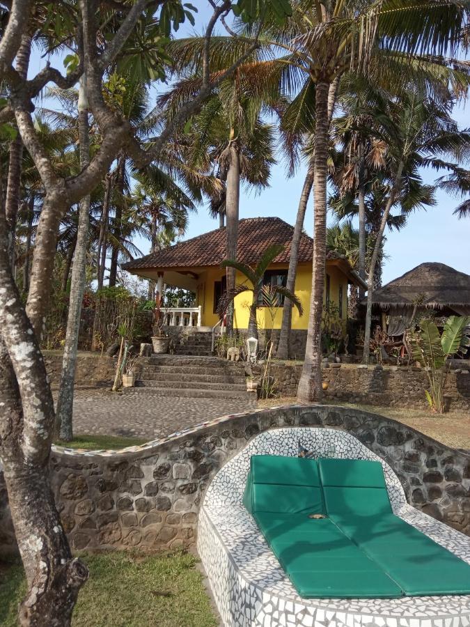 Arjunabungalows Seraya Buitenkant foto